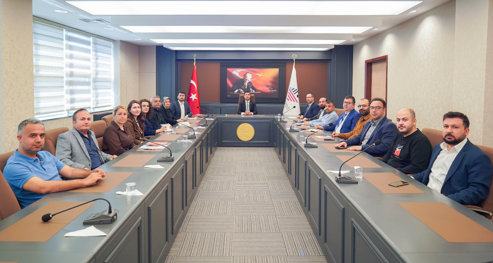Rektör Danışmanı Doç. Dr. Ali Kestane Başkanlığında Araştırma Merkezi Müdürleri Toplantısı Gerçekleştirildi